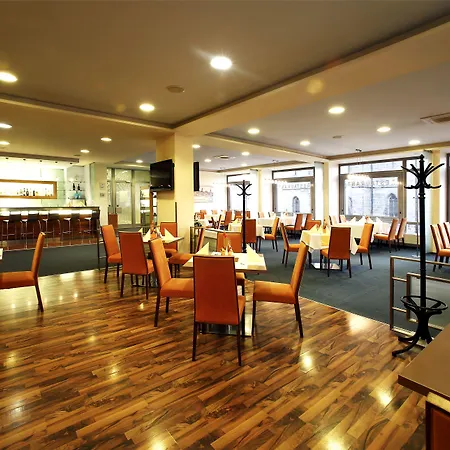 Hotel Central