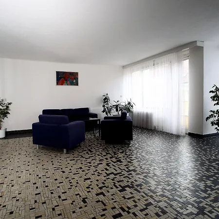 Hotel Central מלון