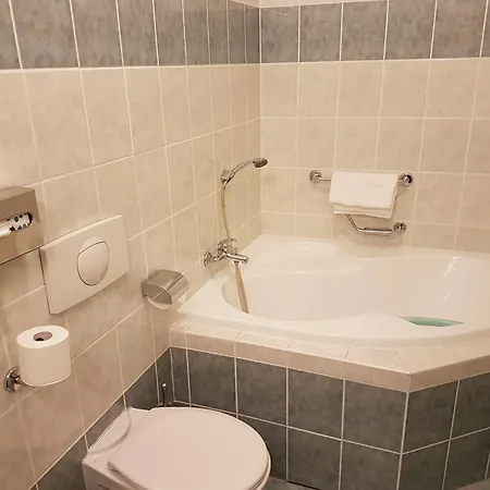 Hotel Central Ξενοδοχείο Πίλζεν