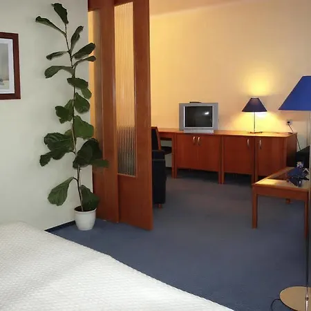Ξενοδοχείο Hotel Central 4*