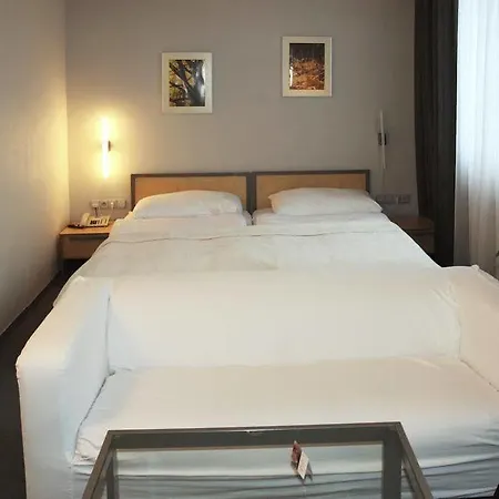 Ξενοδοχείο Hotel Central Πίλζεν