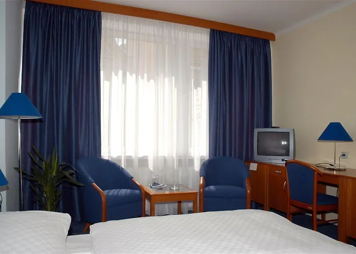 Hotel Central 4*