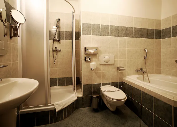 Hotel Central Otel Plzeň