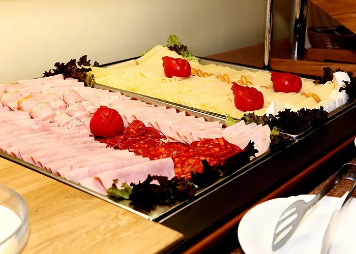 Hotel Central Hotel 4*