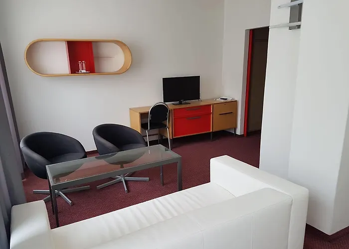 Hotel Central Otel 4*