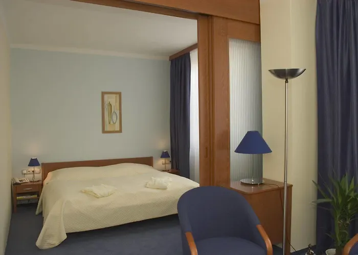 Hotel Central Otel Plzeň