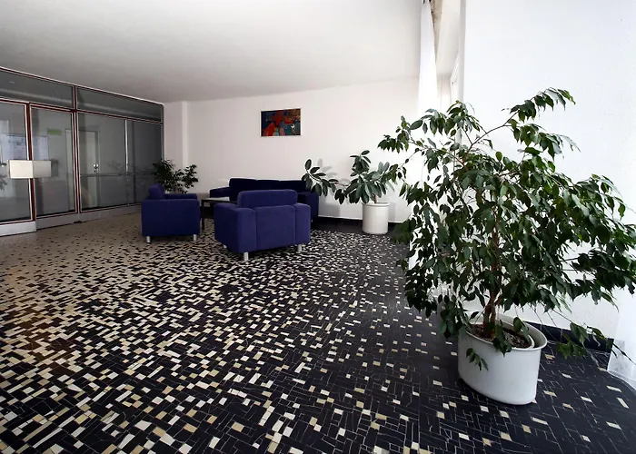 Hotel Central 4*